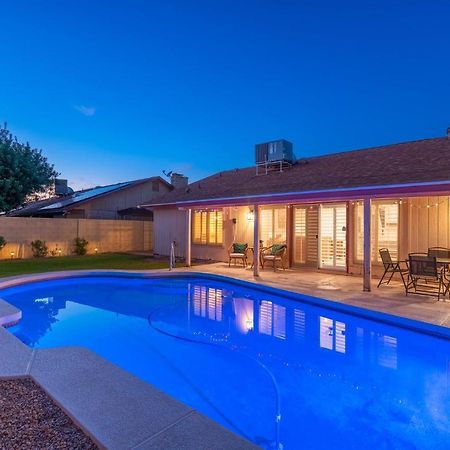 Large Pool With Diving Board, Remodeled 3Bdrm, Near State Farm Stdm And More! Піорія Екстер'єр фото