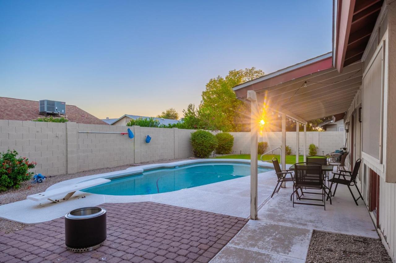 Large Pool With Diving Board, Remodeled 3Bdrm, Near State Farm Stdm And More! Піорія Екстер'єр фото
