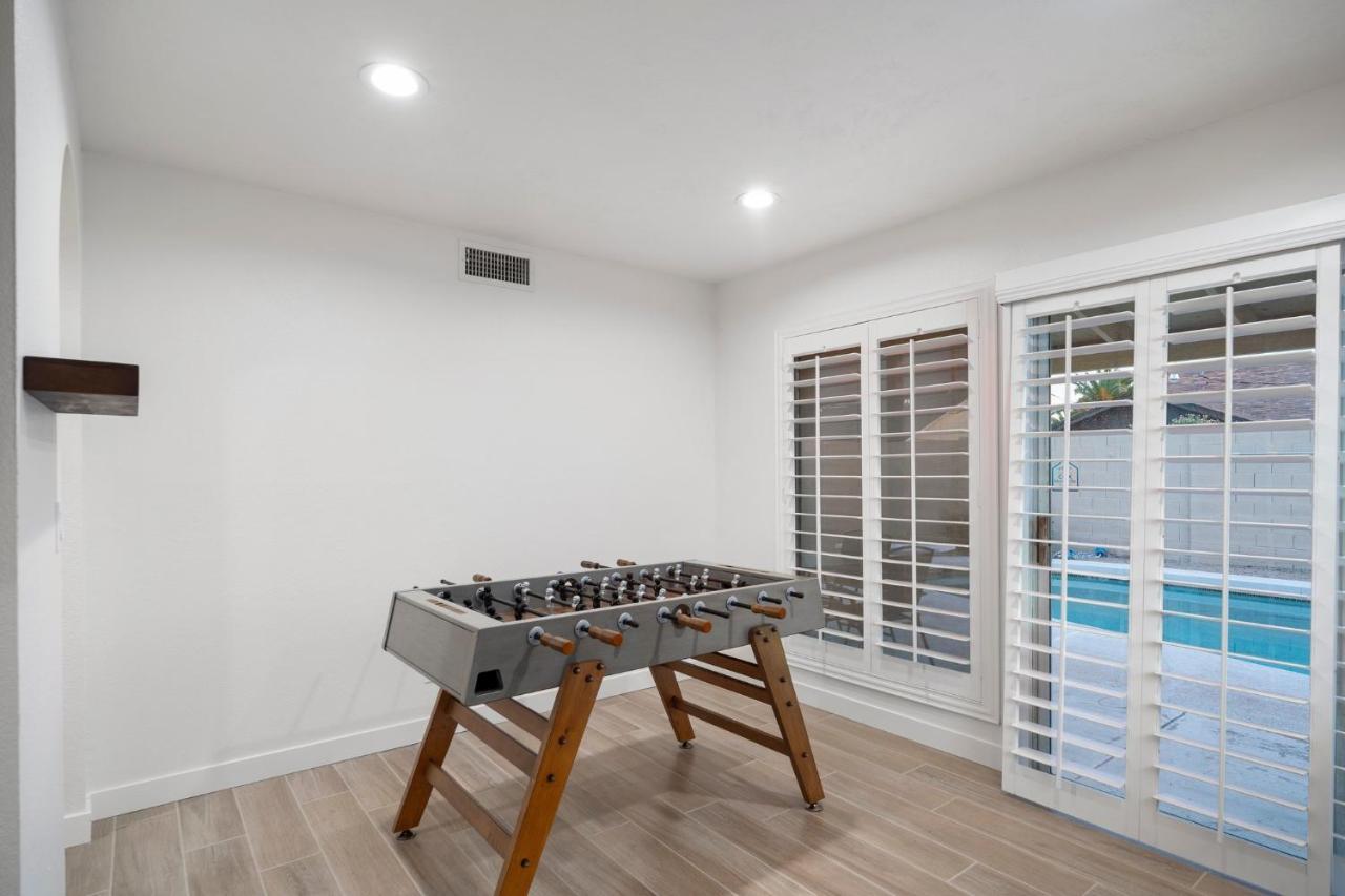 Large Pool With Diving Board, Remodeled 3Bdrm, Near State Farm Stdm And More! Піорія Екстер'єр фото