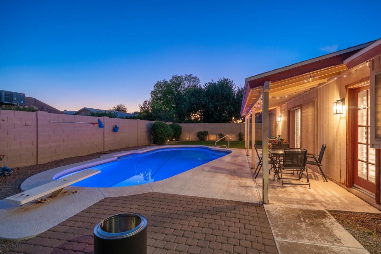 Large Pool With Diving Board, Remodeled 3Bdrm, Near State Farm Stdm And More! Піорія Екстер'єр фото